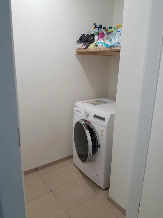 Central Family-Friendly Apt In Vienna