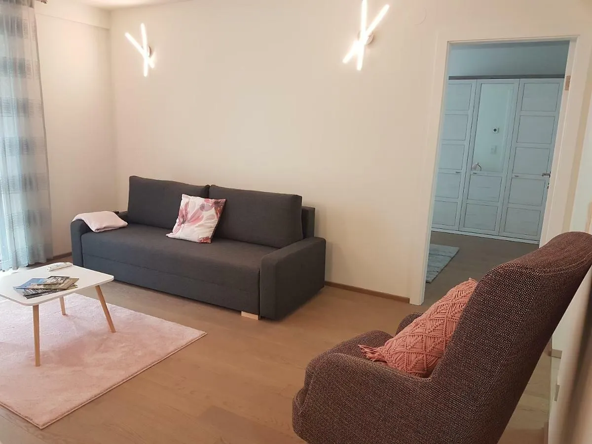 Central Family-Friendly Apt In Vienna Apartment